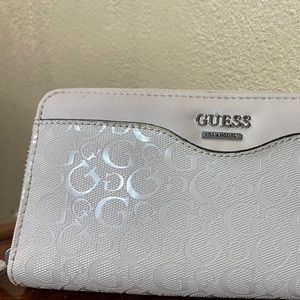 Guess wallet